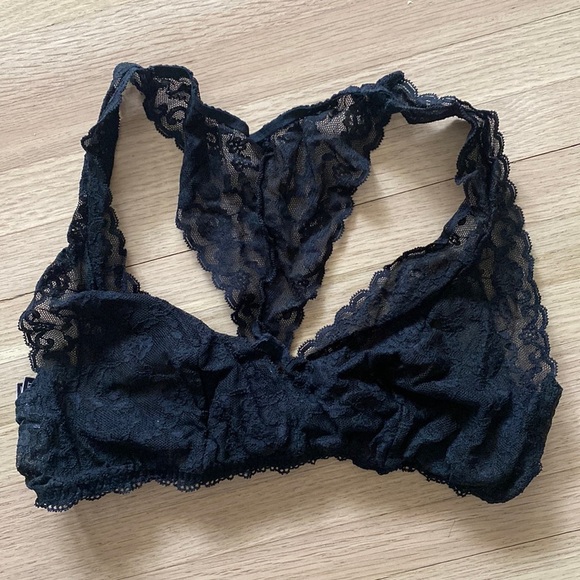 NWOT Victoria Secret Black Lace Racerback Bralette - Picture 1 of 5